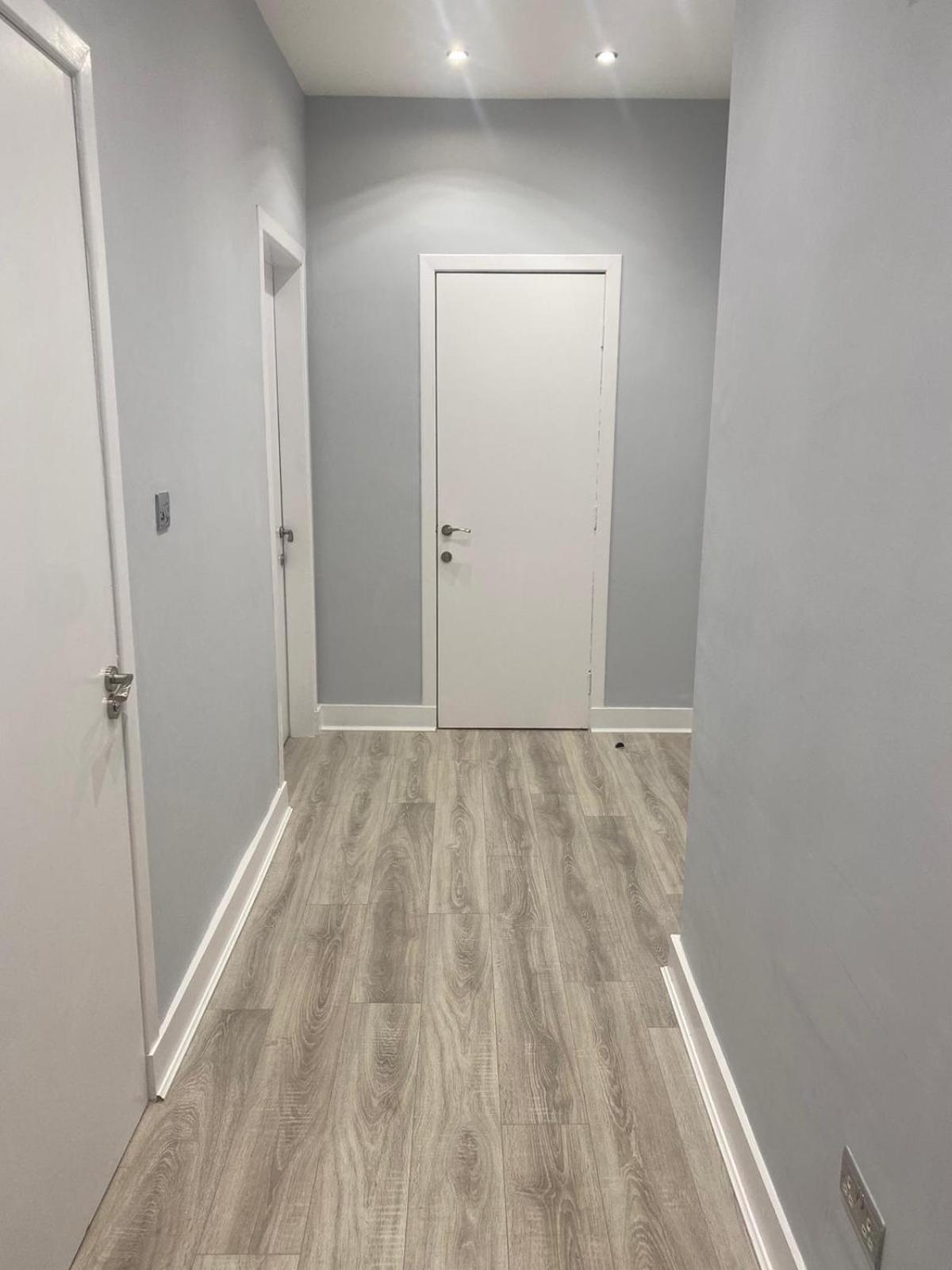 Lovely 4 Bedroom 2Nd Floor Walk Up Apartment Единбург Екстериор снимка